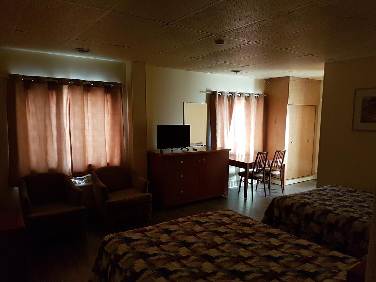 Beaver Hotel นอร์ธแบทเทิลฟอร์ด ภายนอก รูปภาพ